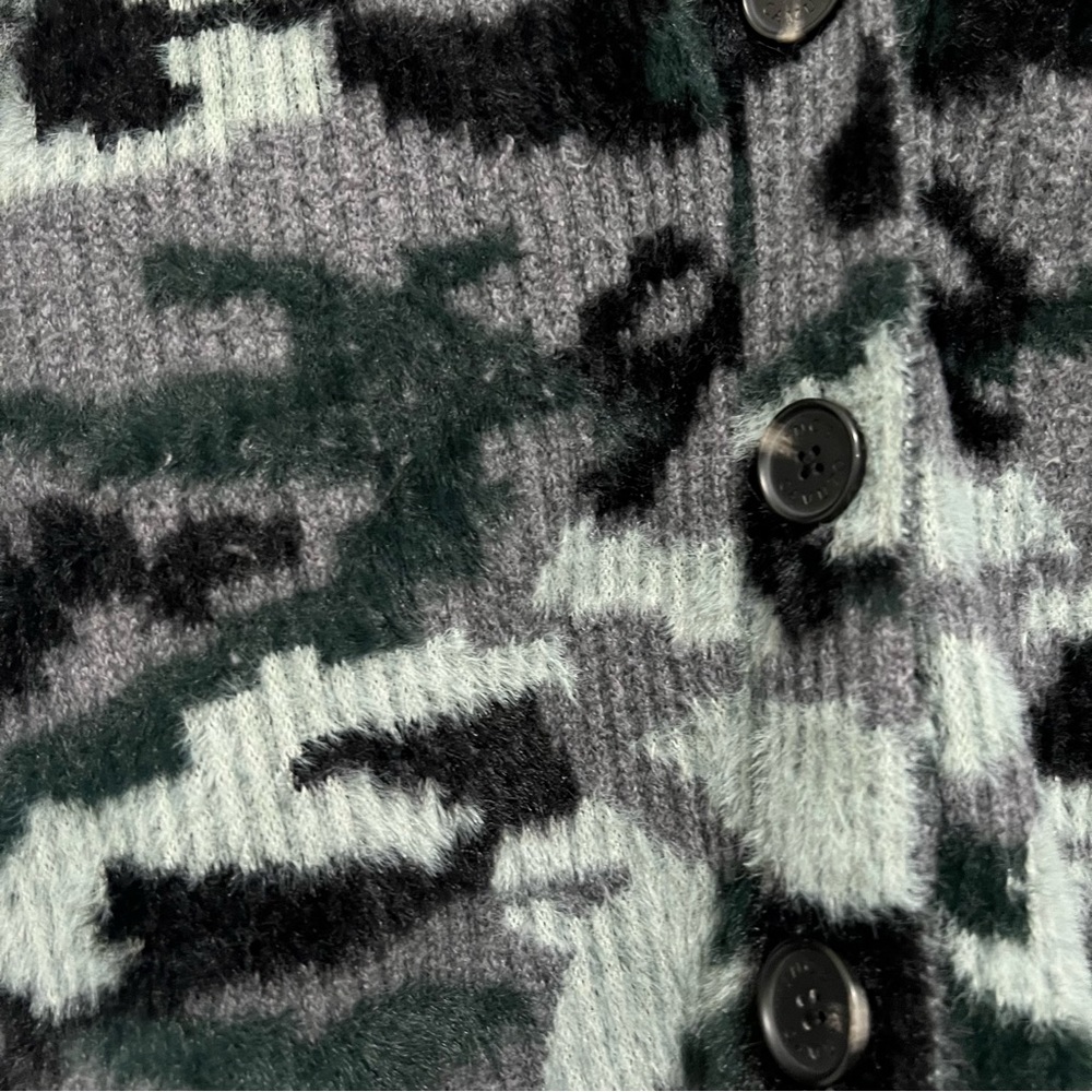 Vince Camuto Fuzzy Eyelash Camo Camouflage Button Cardigan Sweater - Picture 5 of 5
